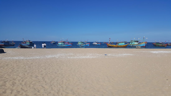 Xuan Hoa beach