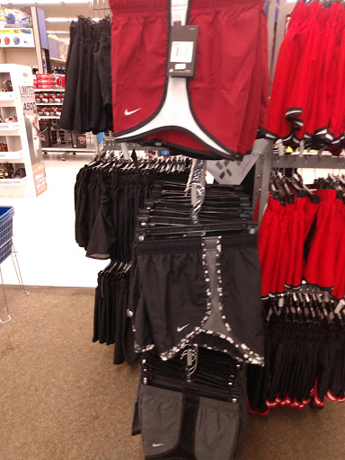 Sporting Goods Store «Academy Sports + Outdoors», reviews and photos, 1205 Wimberly Dr SW, Decatur, AL 35603, USA
