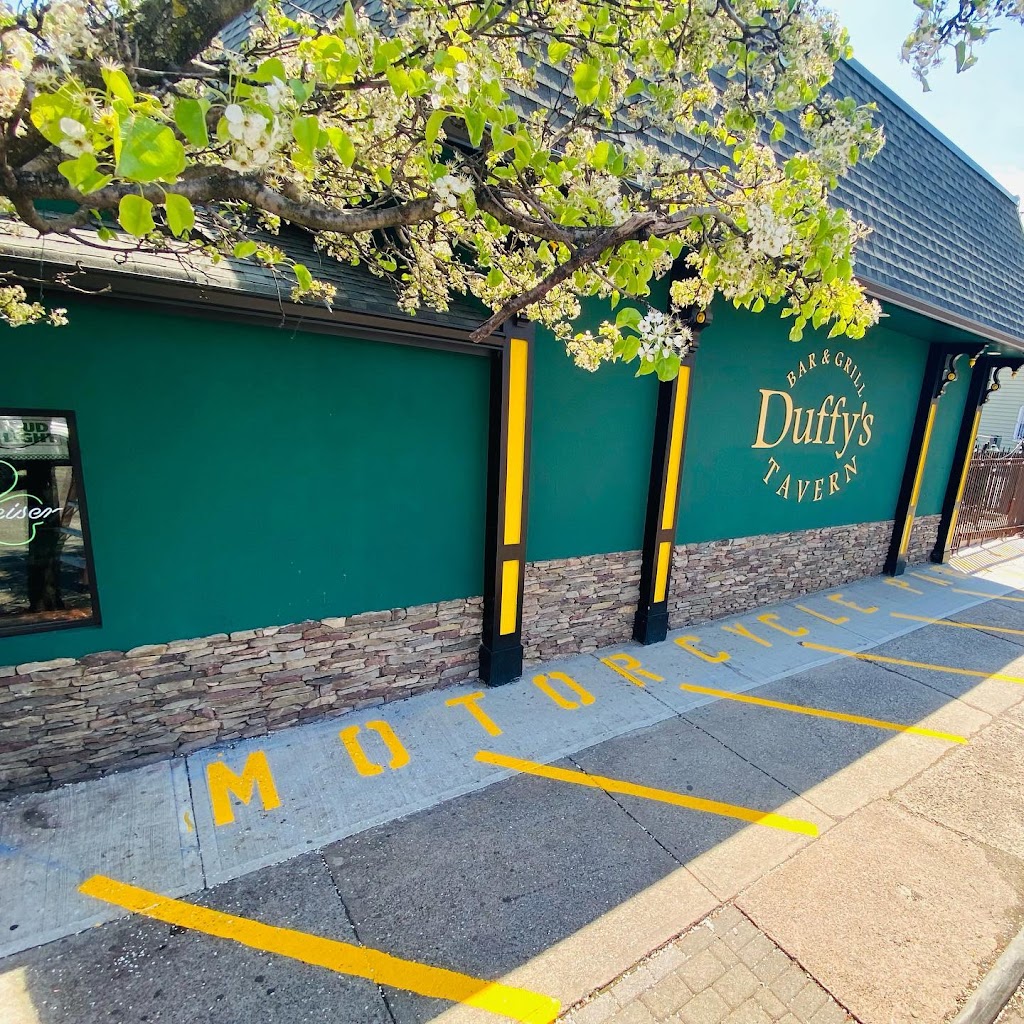 Duffy's Tavern 07524