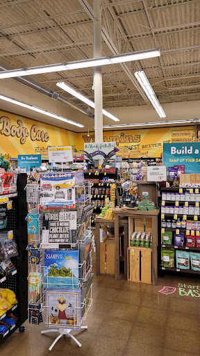 Grocery Store «Fresh Thyme Farmers Market- Town & Country», reviews and photos, 13957 Manchester Rd, Ballwin, MO 63011, USA