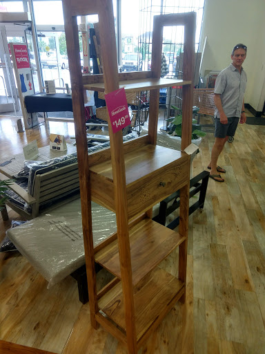 Department Store «T.J. Maxx & HomeGoods», reviews and photos, 2314 Remi Dr, Melbourne, FL 32940, USA