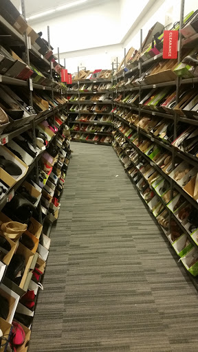 Department Store «Nordstrom Rack Crossroads at Eatontown», reviews and photos, 231 NJ-35, Eatontown, NJ 07724, USA