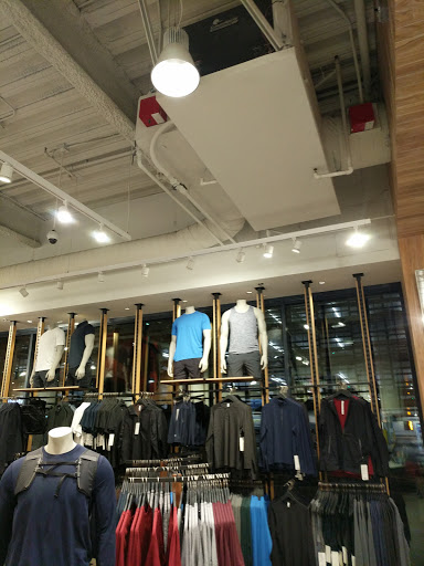 Sportswear Store «lululemon», reviews and photos, 1457 3rd Street Promenade, Santa Monica, CA 90401, USA