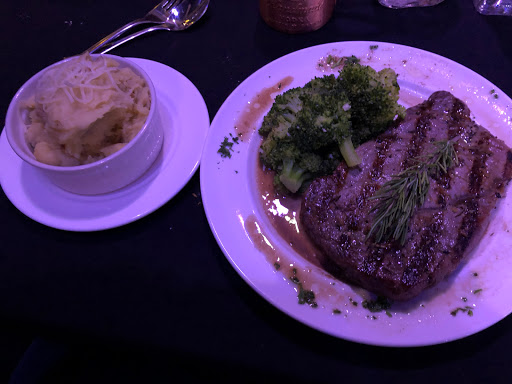 Fine Dining Restaurant «The Blue Note Bistro And Lounge», reviews and photos, 23 E Central Ave, Miamisburg, OH 45342, USA