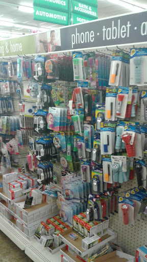 Dollar Store «Dollar Tree», reviews and photos, 39 N Lansdowne Ave #45, Lansdowne, PA 19050, USA