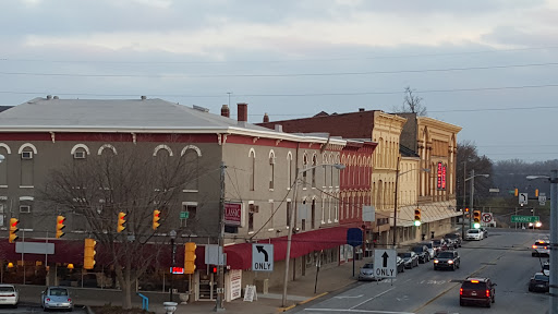 Furniture Store «Schmitt Furniture», reviews and photos, 101 E Main St, New Albany, IN 47150, USA