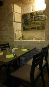 Atmosphère du Restaurant français Restaurant La Passerelle | Spécialités d'anguilles et galettes à Coulon - n°4