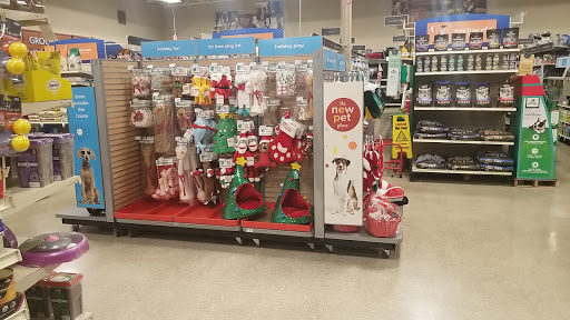 Pet Supply Store «PetSmart», reviews and photos, 3439 Princeton Rd, Hamilton, OH 45011, USA