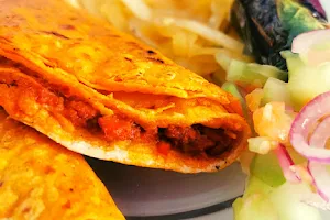 Tacos de Barbacoa Mi Mami image