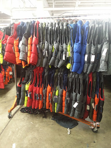 Discount Store «Factory 2-U (Fallas Discount Stores)», reviews and photos, 2664 Mission St, San Francisco, CA 94110, USA