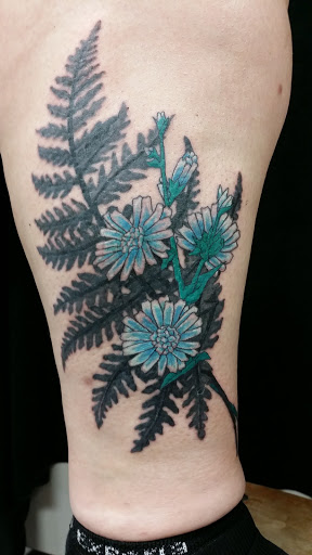 Tattoo Shop «Lady Luck Tattoo», reviews and photos, 211 S Main St, Canandaigua, NY 14424, USA