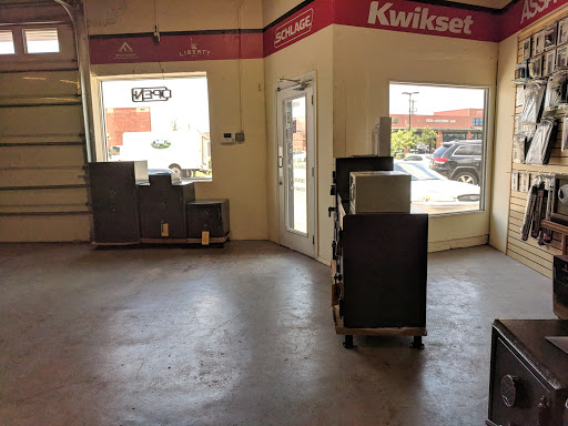 Locksmith «A-1 Locksmith - Downtown Dallas, Design District», reviews and photos, 1622 Market Center Blvd, Dallas, TX 75207, USA