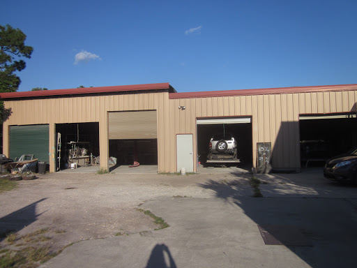 Auto Body Shop «Megatech Auto Collision Center Inc», reviews and photos, 14521 E Colonial Dr, Orlando, FL 32826, USA