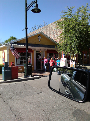Donut Shop «Tato-Nut Donut Shop», reviews and photos, 1114 Government St, Ocean Springs, MS 39564, USA