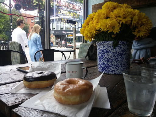 Donut Shop «Firecakes Donuts», reviews and photos, 2453 N Clark St, Chicago, IL 60657, USA