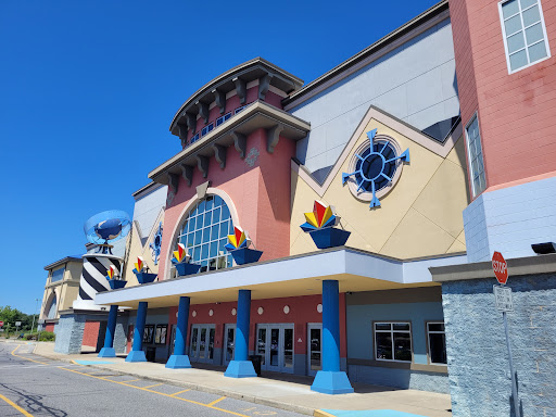 Movie Theater «Regal Cinemas Hamilton Commons 14», reviews and photos, 4215 E Black Horse Pike, Mays Landing, NJ 08330, USA