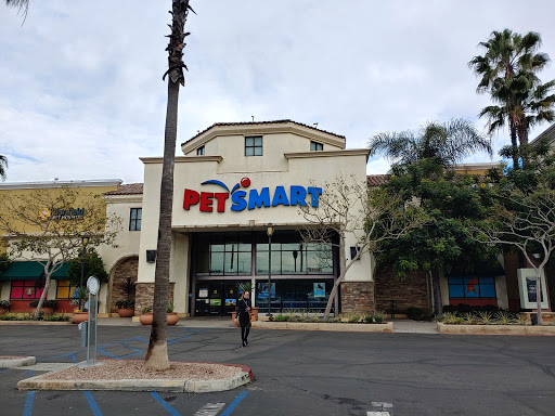 Pet Supply Store «PetSmart», reviews and photos, 730 S Sepulveda Blvd, El Segundo, CA 90245, USA