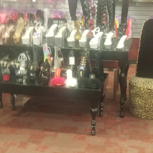 Lingerie Store «Hustler Hollywood», reviews and photos, 10017 N Metro Pkwy E, Phoenix, AZ 85051, USA