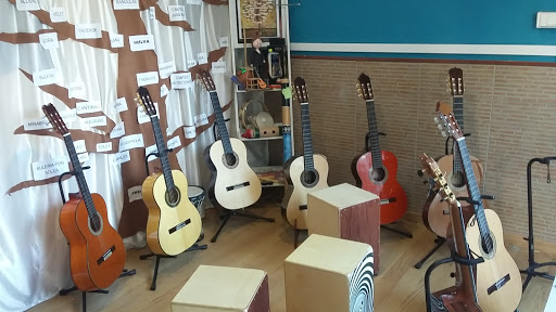 Al Toque Academia de Guitarra flamenca y Tienda de guitarras