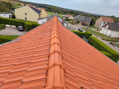 ENT RIVIERA NETTOYAGE DE TOITURE METZ: Artisan couvreur Démoussage Rénovation Remplacement couverture Moselle 57 à Metz