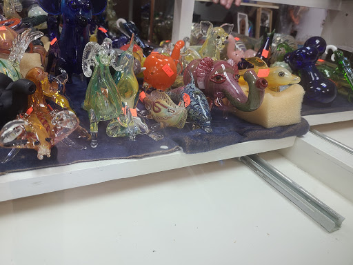 Tobacco Shop «Smoke N Stuff», reviews and photos, 4332 W Thunderbird Rd, Glendale, AZ 85306, USA