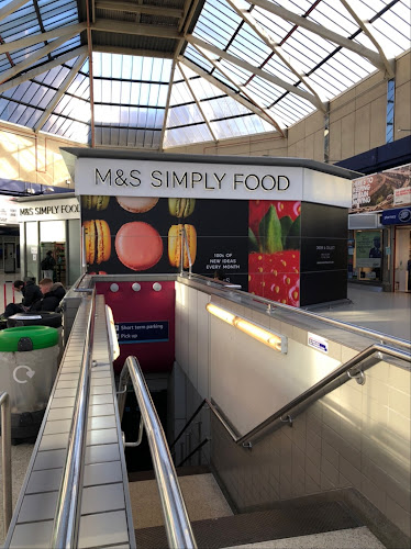 Marks and Spencer Simply Food - Supermarket