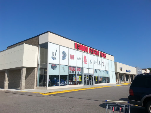 Hardware Store «Harbor Freight Tools», reviews and photos, 4646 Great Northern Blvd, North Olmsted, OH 44070, USA