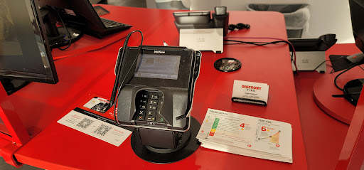 Tire Shop «Discount Tire Store - Kennesaw, GA», reviews and photos, 2930 George Busbee Pkwy NW, Kennesaw, GA 30144, USA