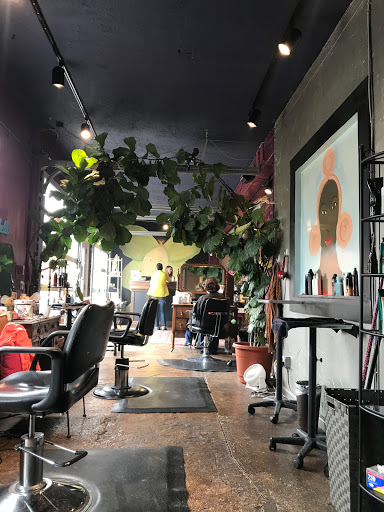 Beauty Salon «Ola Salon», reviews and photos, 2942 SW Avalon Way, Seattle, WA 98126, USA