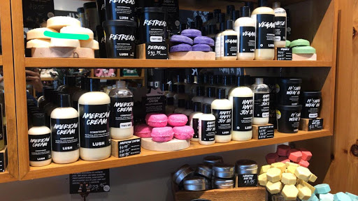 Cosmetics Store «LUSH Fresh Handmade Cosmetics», reviews and photos, 3966 Westheimer Rd, Houston, TX 77027, USA