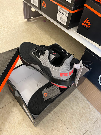 Discount Store «Bargain Hunt», reviews and photos, 924 N Mulberry St #110, Elizabethtown, KY 42701, USA