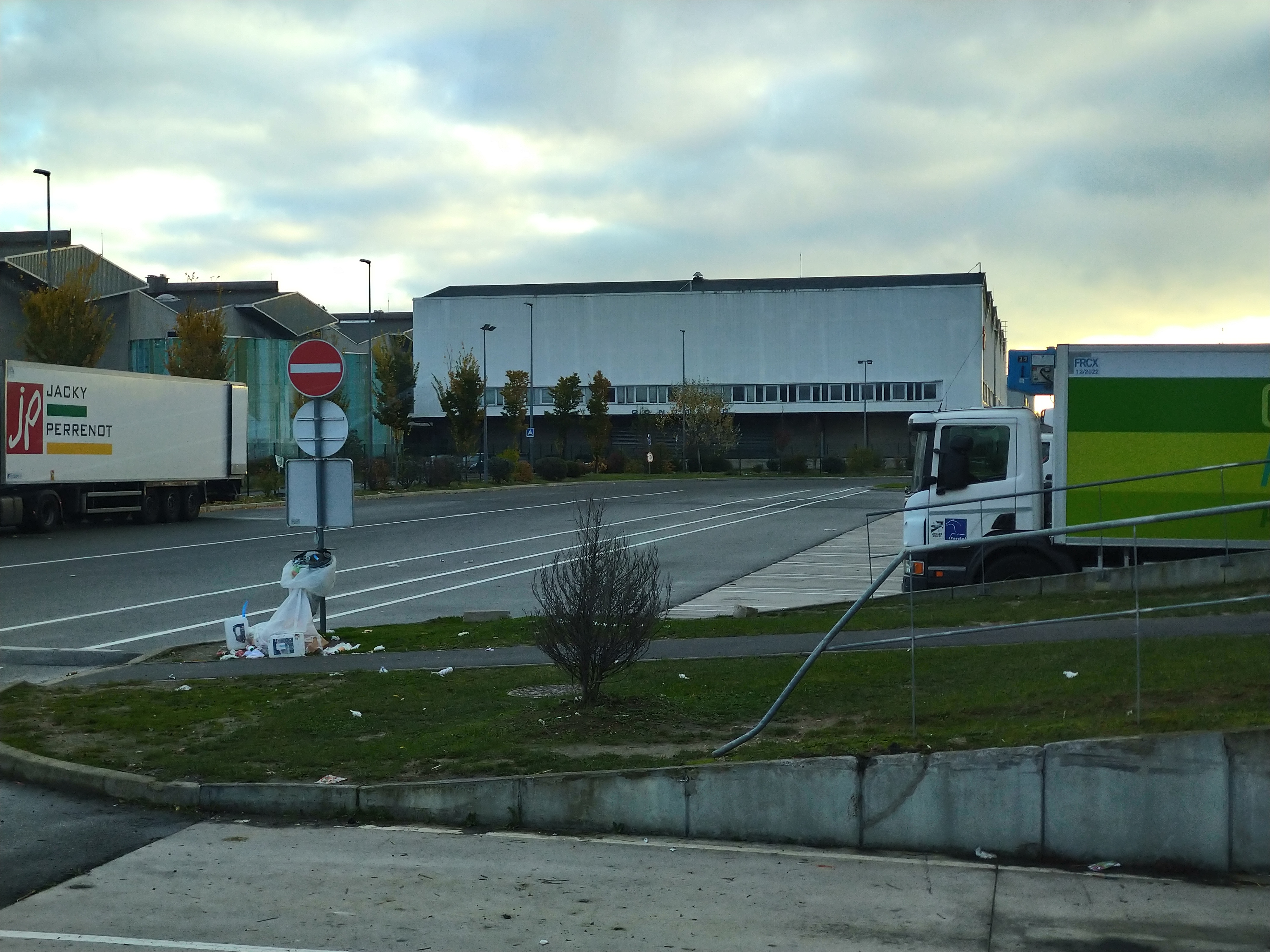 Photo n° 2 de l'avis de HADJ.O fait le 22/11/2021 à 08:29