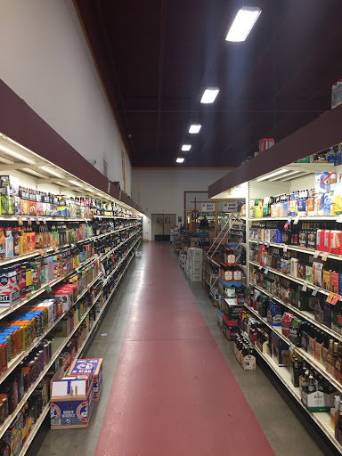 Liquor Store «Friar Tuck Beverage», reviews and photos, 1333 Savoy Plaza Ln, Savoy, IL 61874, USA