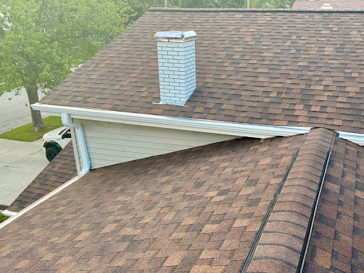 Roofing Contractor «Baltic Exteriors Inc.», reviews and photos, 202 Stephen St, Lemont, IL 60439, USA