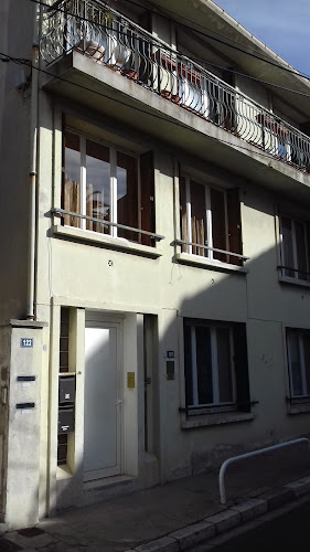 Commentaires et avis sur Dr Marine BRACQUART