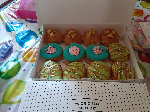 Bakery «Krispy Kreme Doughnuts», reviews and photos, 4302 Tacoma Mall Blvd, Tacoma, WA 98409, USA