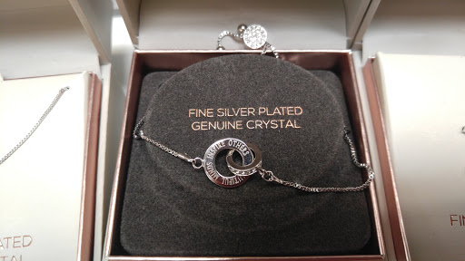 Home Goods Store «Tuesday Morning», reviews and photos, 391 E Imperial Hwy, La Habra, CA 90631, USA