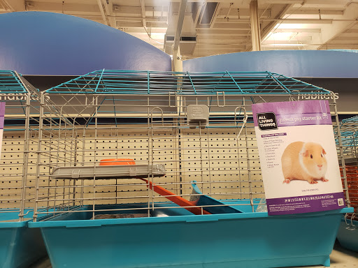 Pet Supply Store «PetSmart», reviews and photos, 15618 Whittwood Ln, Whittier, CA 90603, USA