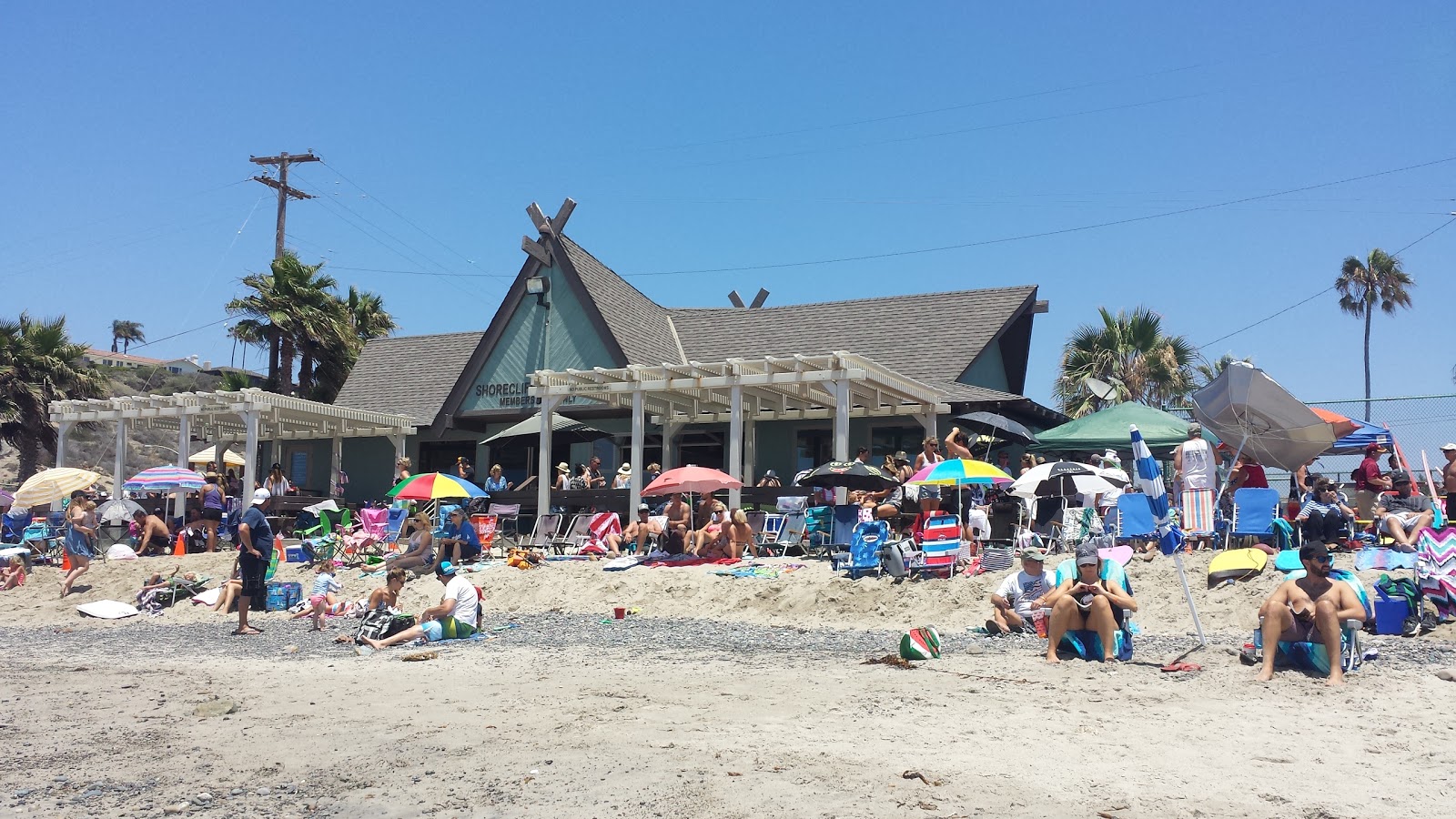 Poche beach'in fotoğrafı - rahatlamayı sevenler arasında popüler bir yer