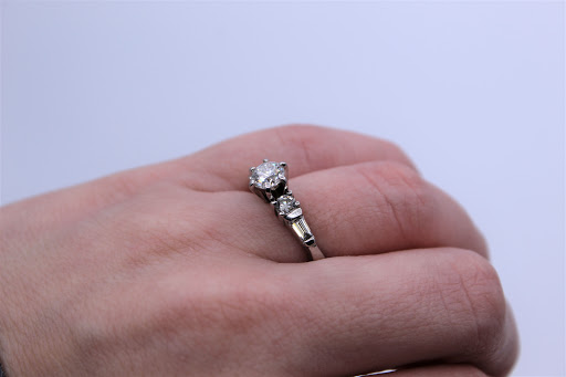 Pawn Shop «Bayou Pawn & Jewelry 3», reviews and photos, 9522 Main St, Zachary, LA 70791, USA