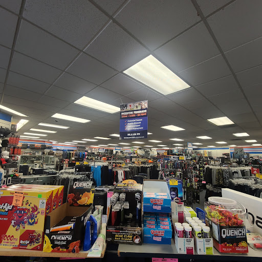 Sporting Goods Store «Big 5 Sporting Goods - Tigard», reviews and photos, 11705 SW Pacific Hwy, Tigard, OR 97223, USA