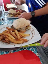 Sandwich au poulet du Restaurant français La Vache qui Fume à La Chapelle-Saint-Géraud - n°7