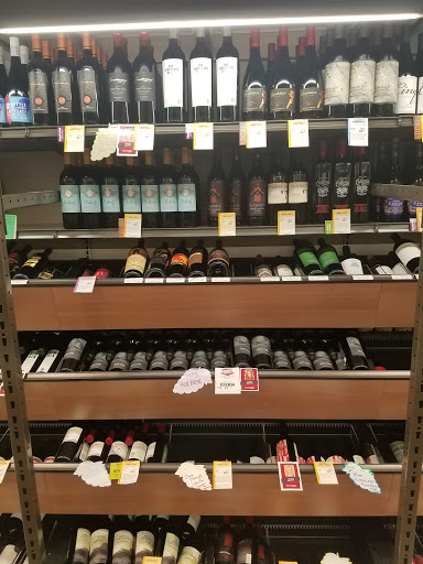 Wine Store «Total Wine & More», reviews and photos, 11066 Pacific Crest Place A110, Silverdale, WA 98383, USA