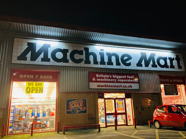 Machine Mart Ipswich - Hardware store
