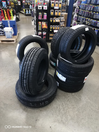 Auto Parts Store «Pep Boys Auto Parts & Service», reviews and photos, 620 N Green Bay Rd, Waukegan, IL 60085, USA