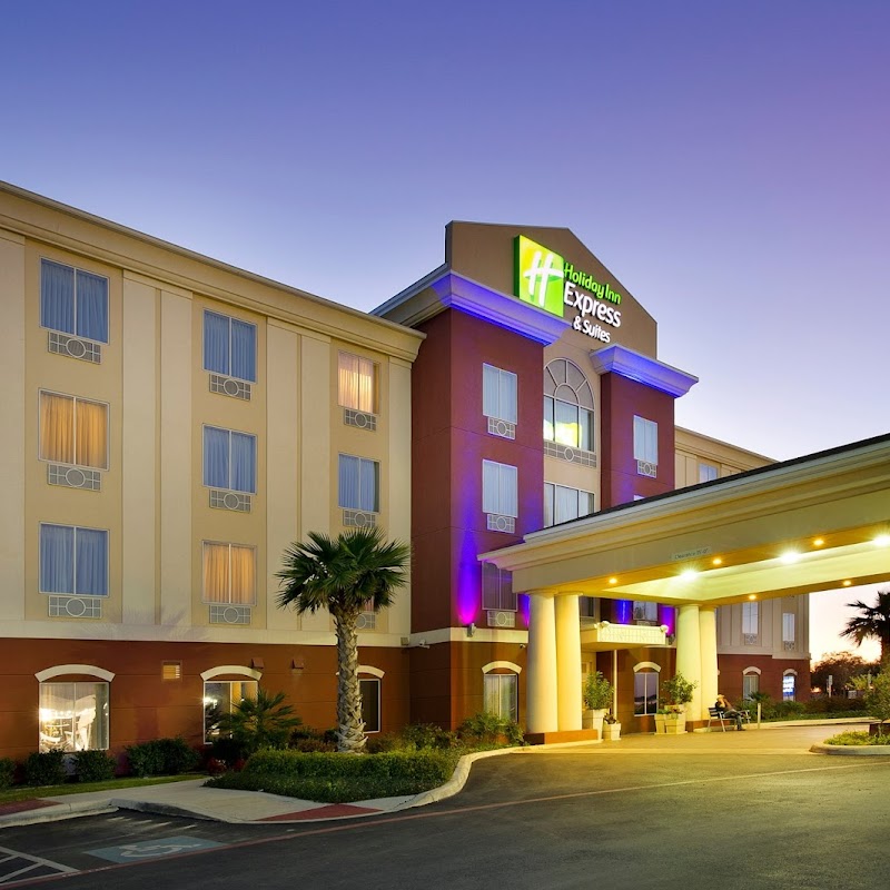 Holiday Inn Express & Suites Uvalde, an IHG Hotel