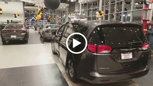 Car Dealer «Larry Roesch Chrysler Jeep Dodge RAM», reviews and photos, 200 W Grand Ave, Elmhurst, IL 60126, USA