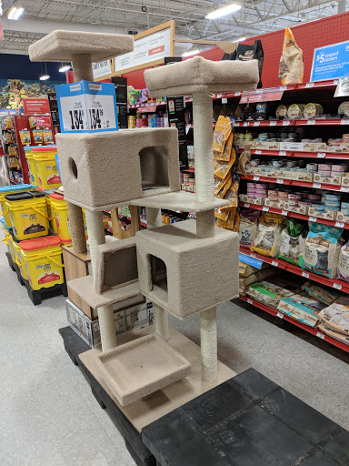 Pet Supply Store «Petco Animal Supplies», reviews and photos, 3731 Gateway Dr, Eau Claire, WI 54701, USA