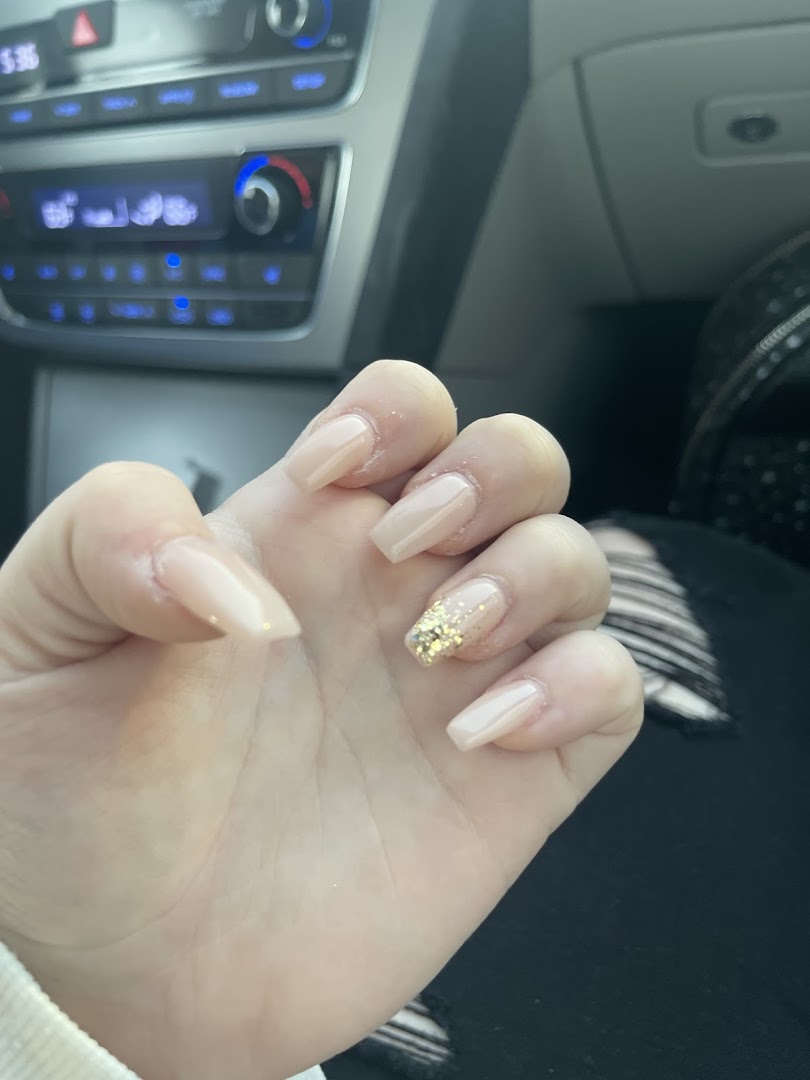 Jada nails