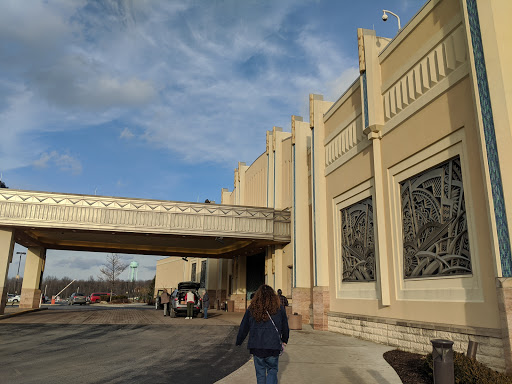 Car Racing Track «Hollywood Gaming at Mahoning Valley Race Course», reviews and photos, 655 N Canfield Niles Rd, Youngstown, OH 44515, USA